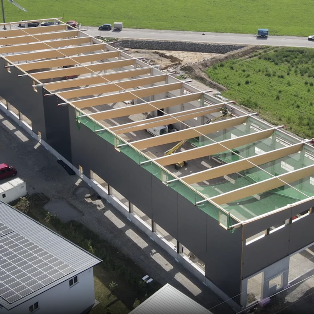 Dacharbeiten am CTS GmbH Gebäude